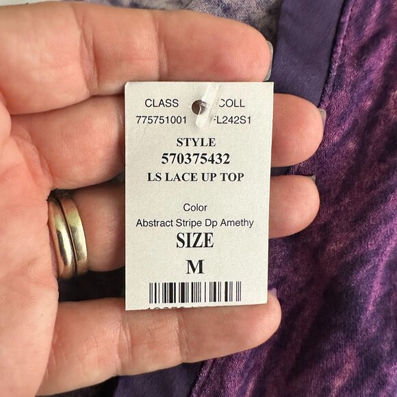 NWT White House Black Market Long Sleeve Lace up Top Abstract Amethyst M #WHBM17 - Picture 5 of 8